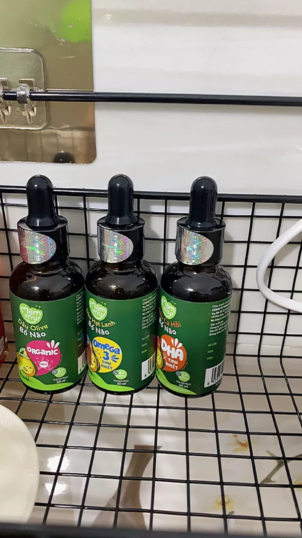 Dạng chai 30ml tiện lợi